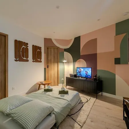 Le Nid Urbain - Center - Ground Floor Apartment Meaux